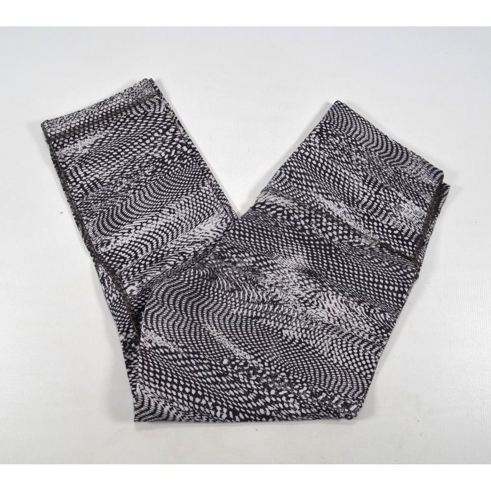 Lululemon Leggings Womens Size 8 Black & White Snake Reptile Pattern Inseam 20"